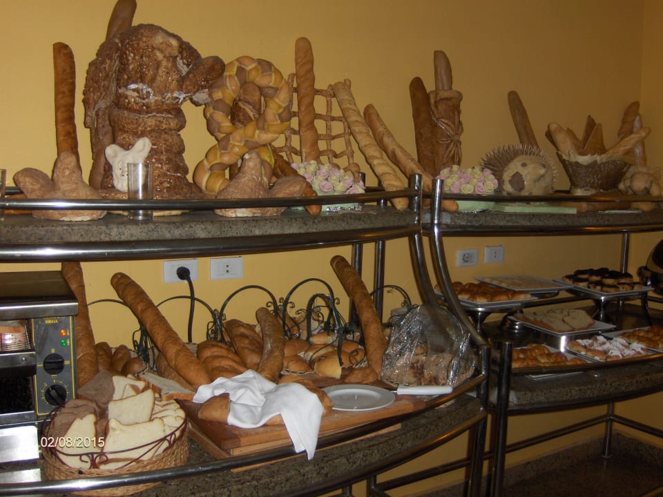 Bread display Royal Star Beach Resort