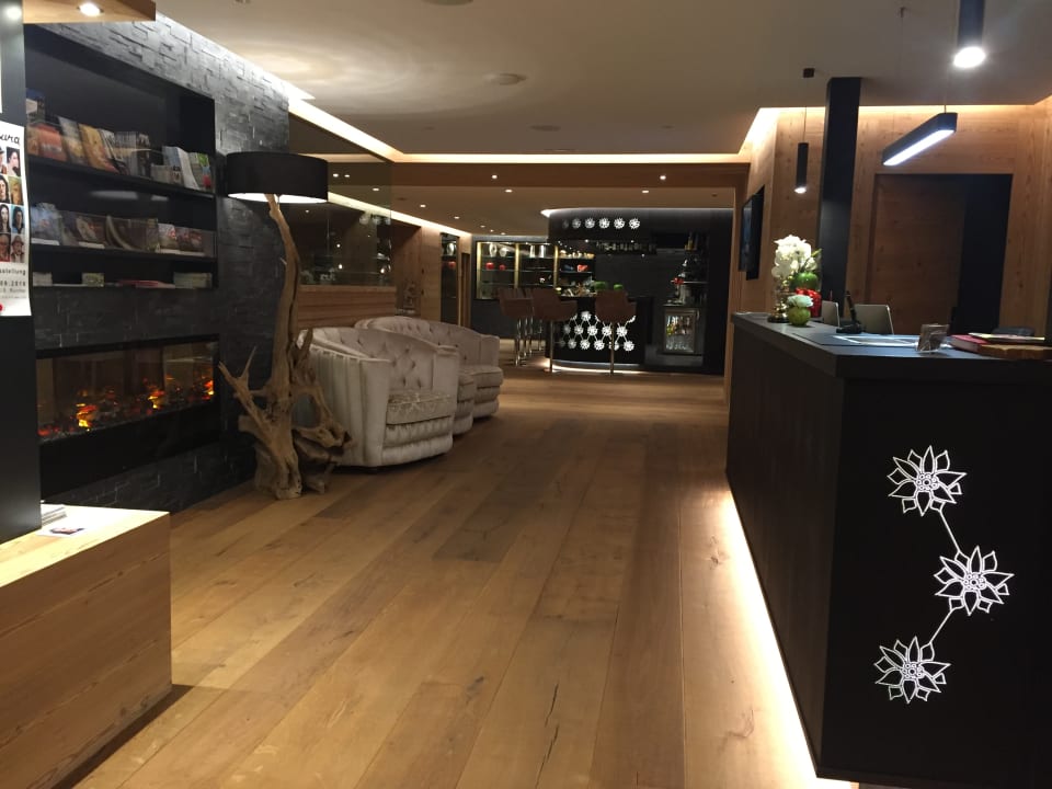 Lobby Dolasilla Mountain Panoramic Wellness Hotel