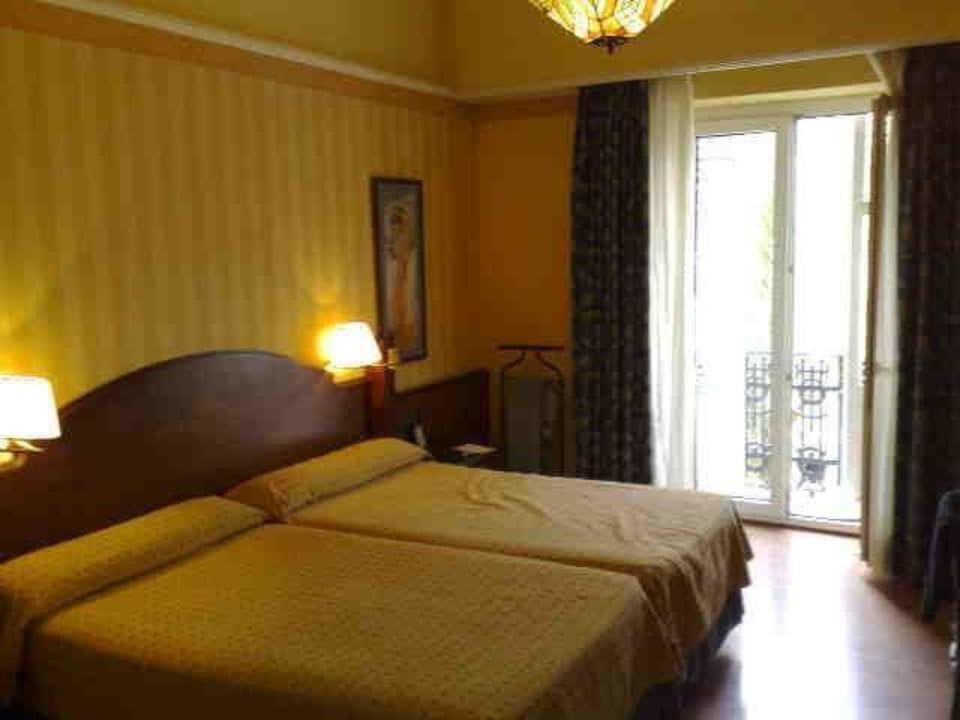 Das Zimmer One Shot Palacio Reina Victoria 04