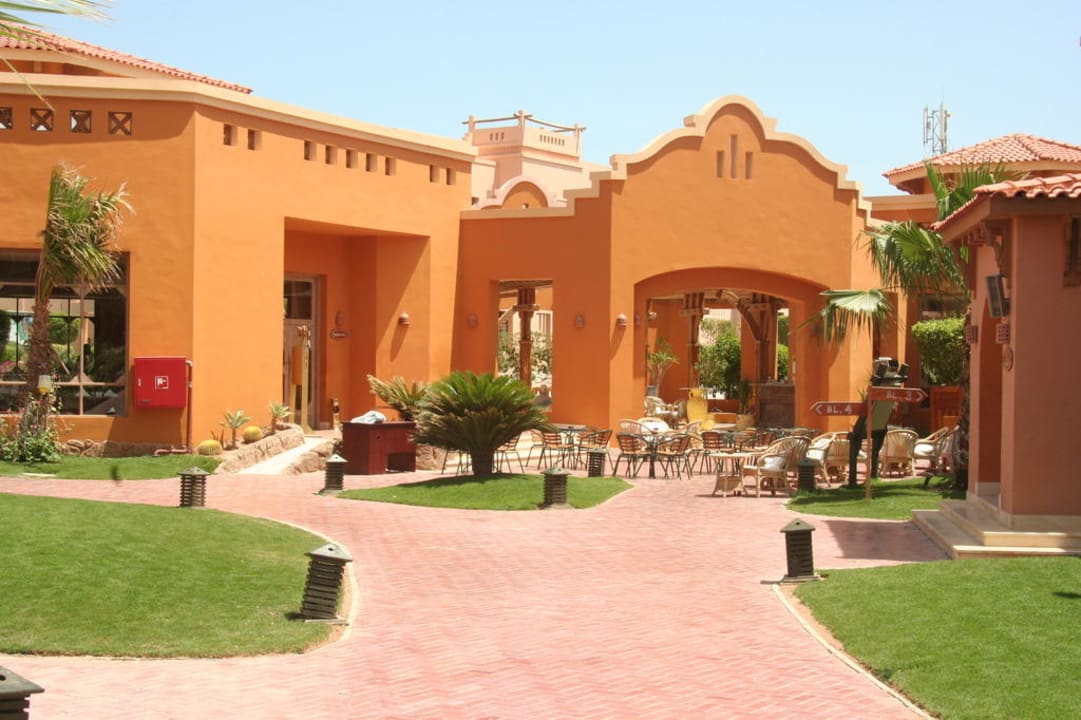 Eingang Essensraum und Lobby  Charmillion Gardens Aquapark