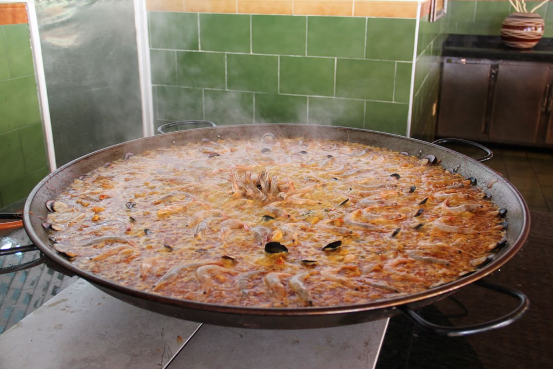 Paella allsun Hotel Lucana