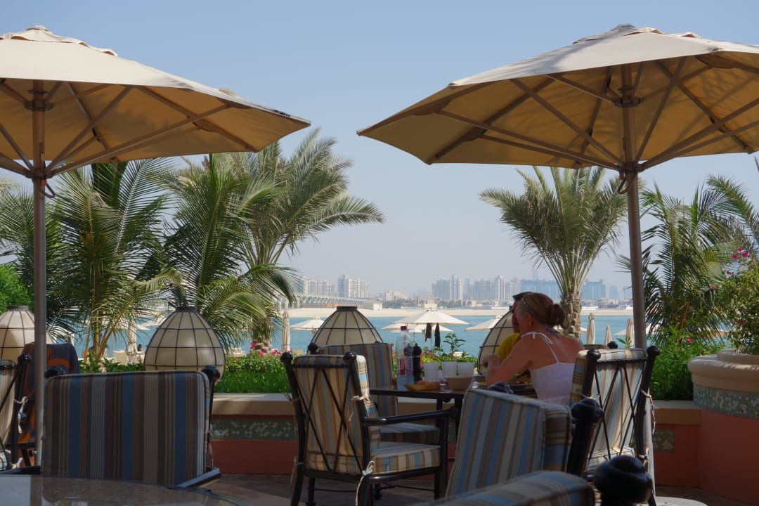 Bar in der nähe der Pools Atlantis, The Palm