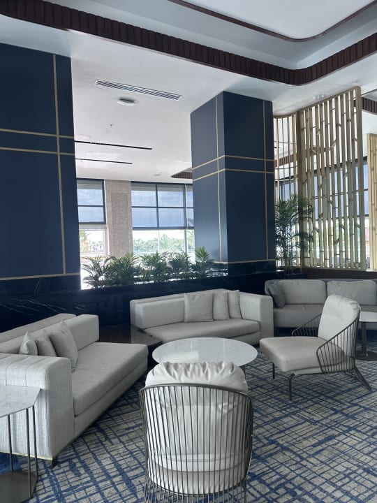 Lobby Hotel Miracle Resort