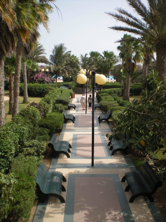 Von der Lobby zum Pool VOI Vila do Farol Resort