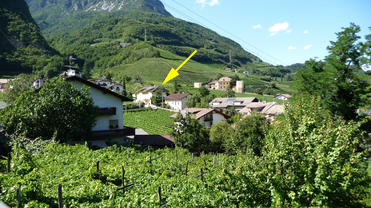 Blick auf Mandelhof von Kastelaz Promenade  Mandlhof