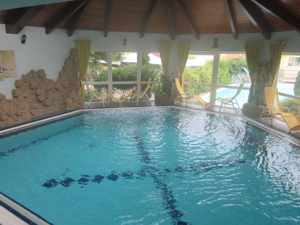 Pool Schlössl Hotel Kindl