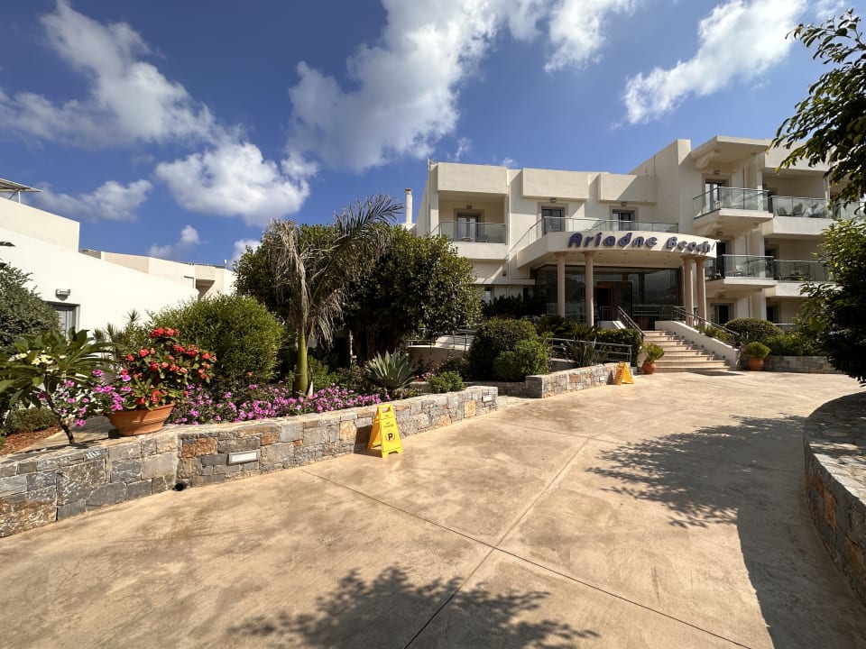 Außenansicht Hotel Ariadne Beach
