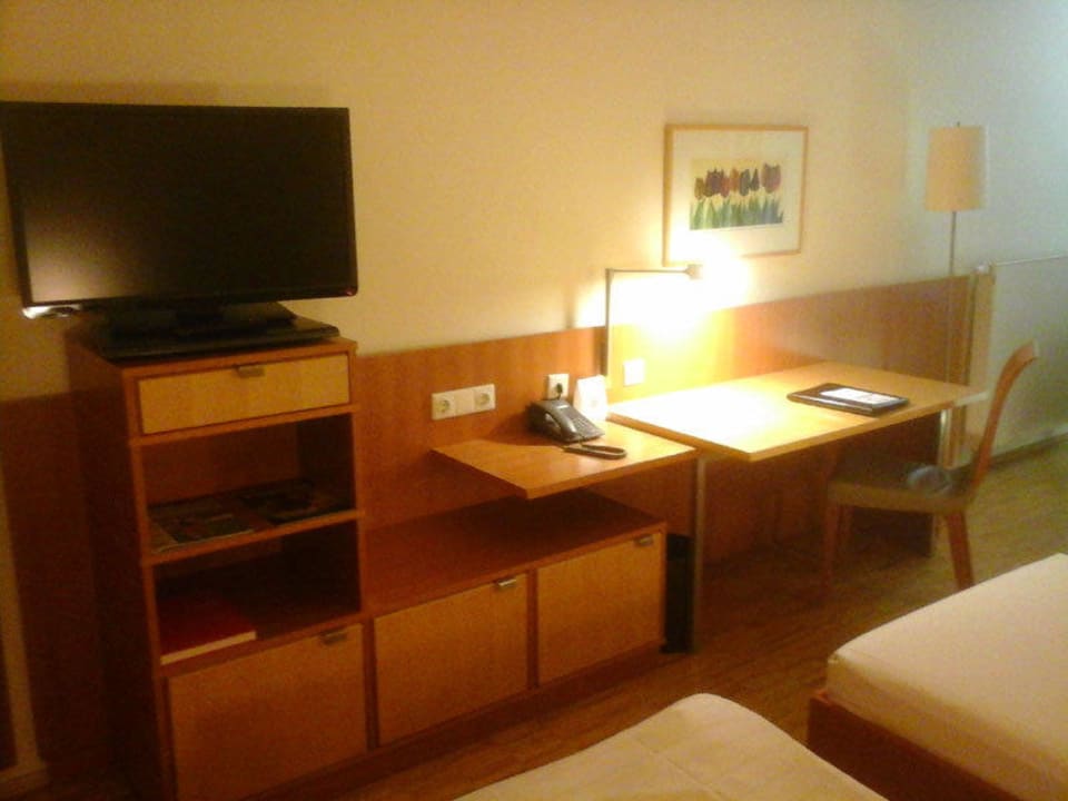 TV mit SKY, top Hotel am Kloster