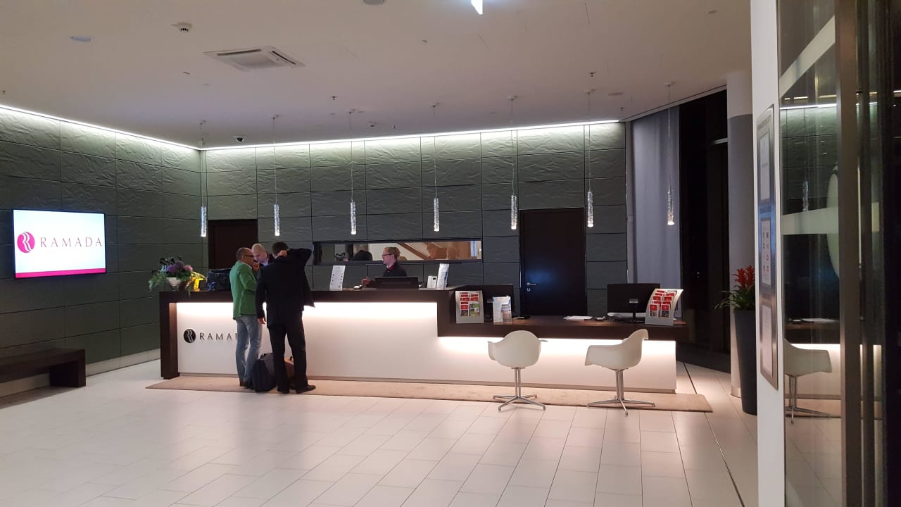 Rezeption HYPERION Hotel Hamburg