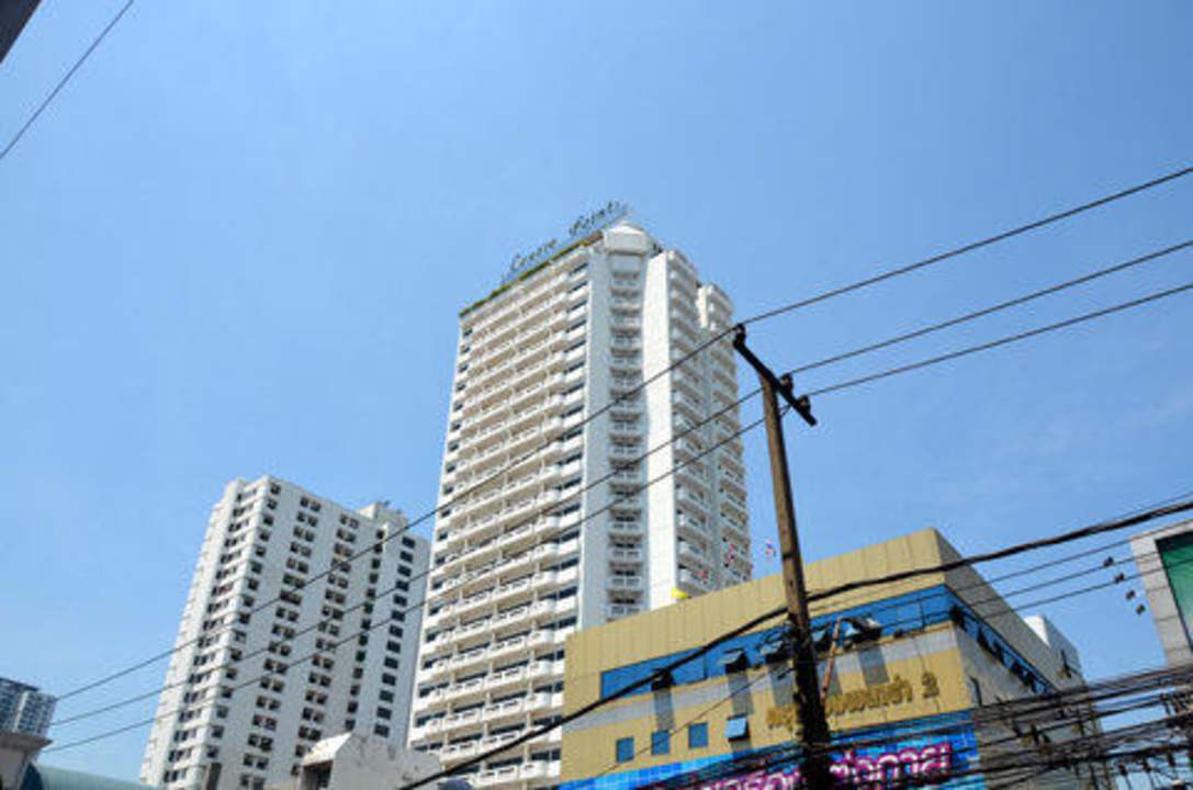 Вид на отель со стороны Пантип Плаза Hotel Centre Point, Petchburi 15