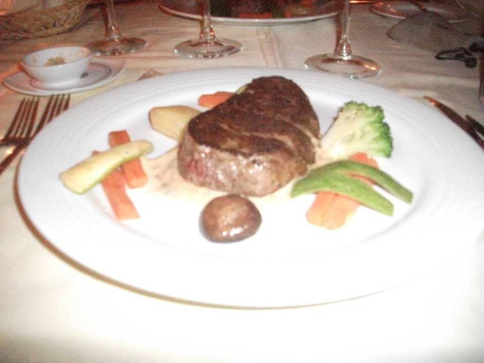 Saftiges und leckeres Steak vom "Franzosen" Sandos Playacar Beach Resort