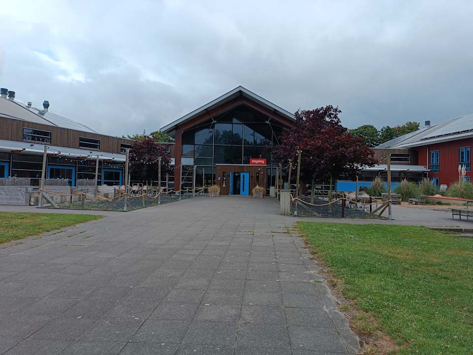 Außenansicht Hotel Stayokay Texel