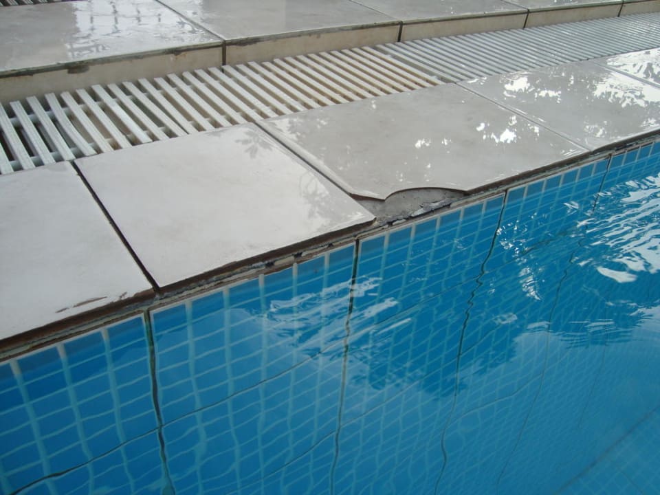 Poolkante Aska Bayview Resort