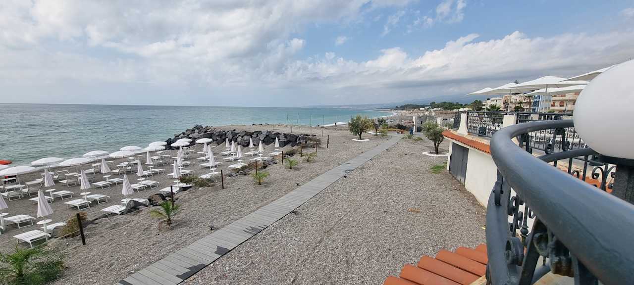 Strand RG NAXOS Hotel