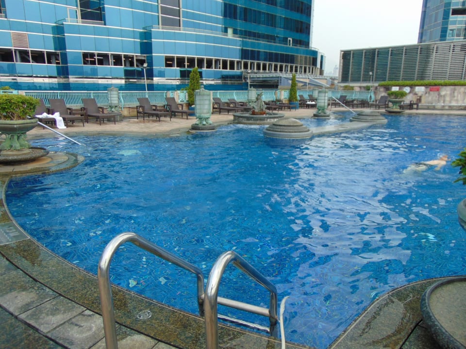 Pool Harbour Grand Kowloon