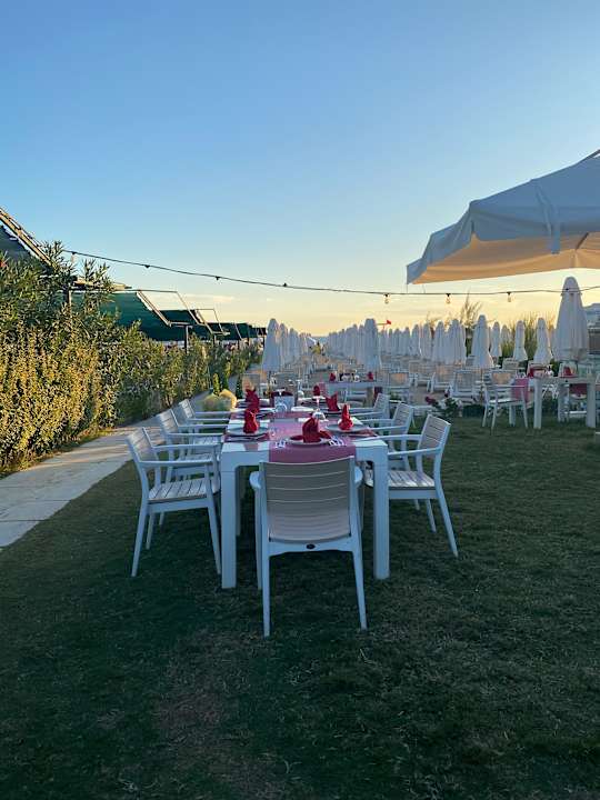 Strand Side Story Resort & Spa