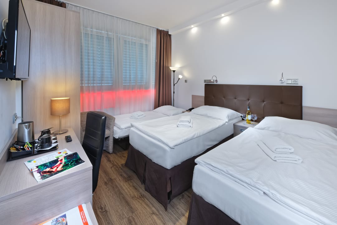 Zimmer Hotel Aura Design & Garden Pool