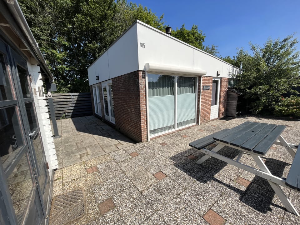 Außenansicht Holiday Home in Noordwijkerhout near Lake