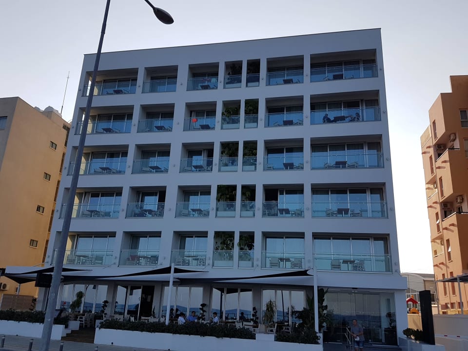 Frontseite The Ciao Stelio Deluxe Hotel