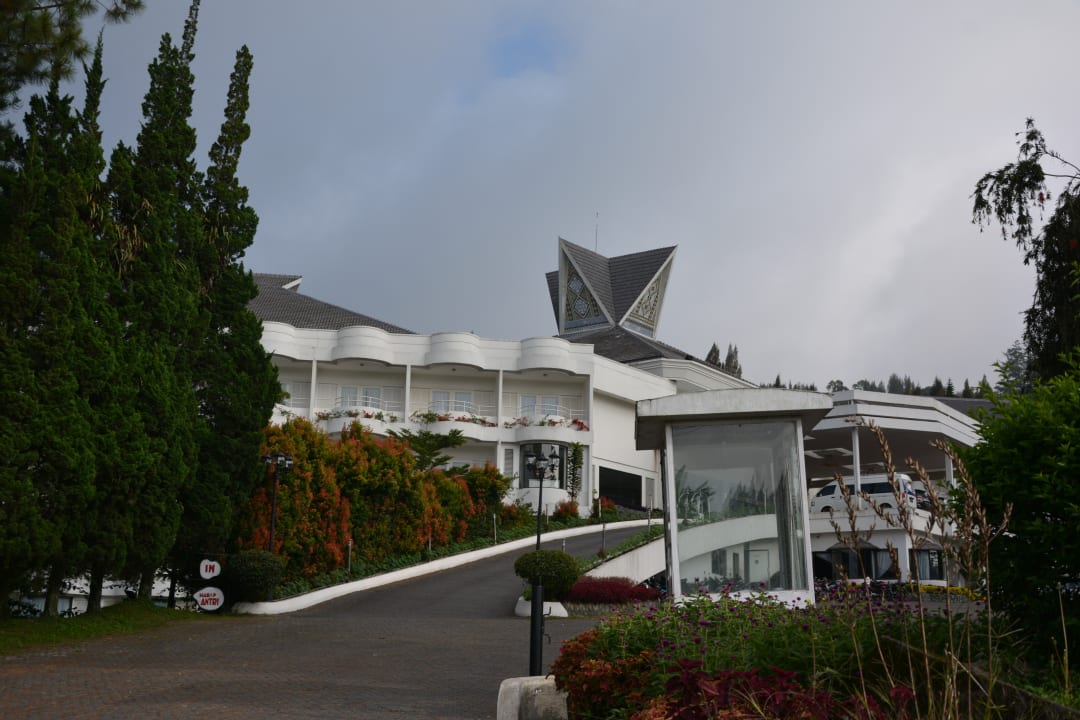 Außenansicht Hotel Grand Mutiara