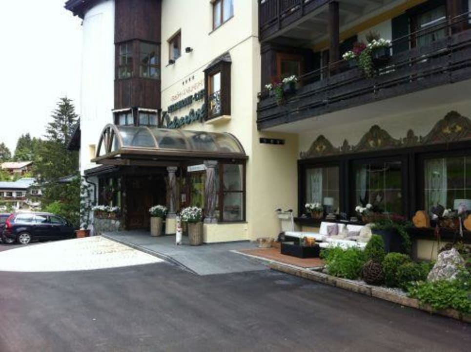 Walserhof Eingang  - neu Verwöhn- und Wellnesshotel Walserhof