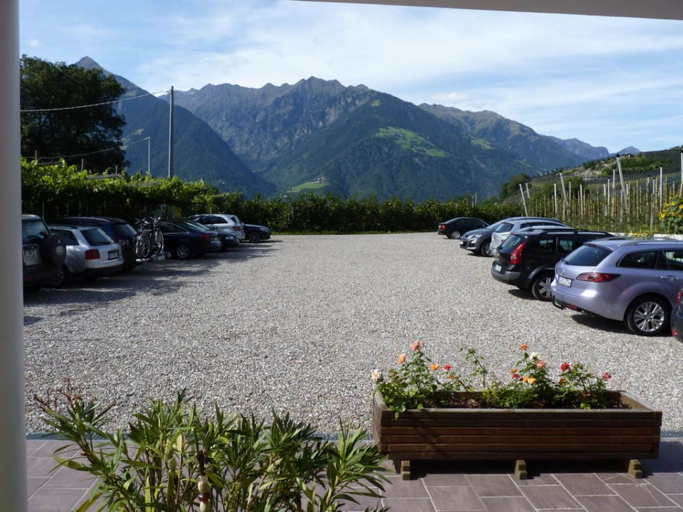 Großzügiges Parkplatzangebot Hotel Garni - Appartements Feldhof