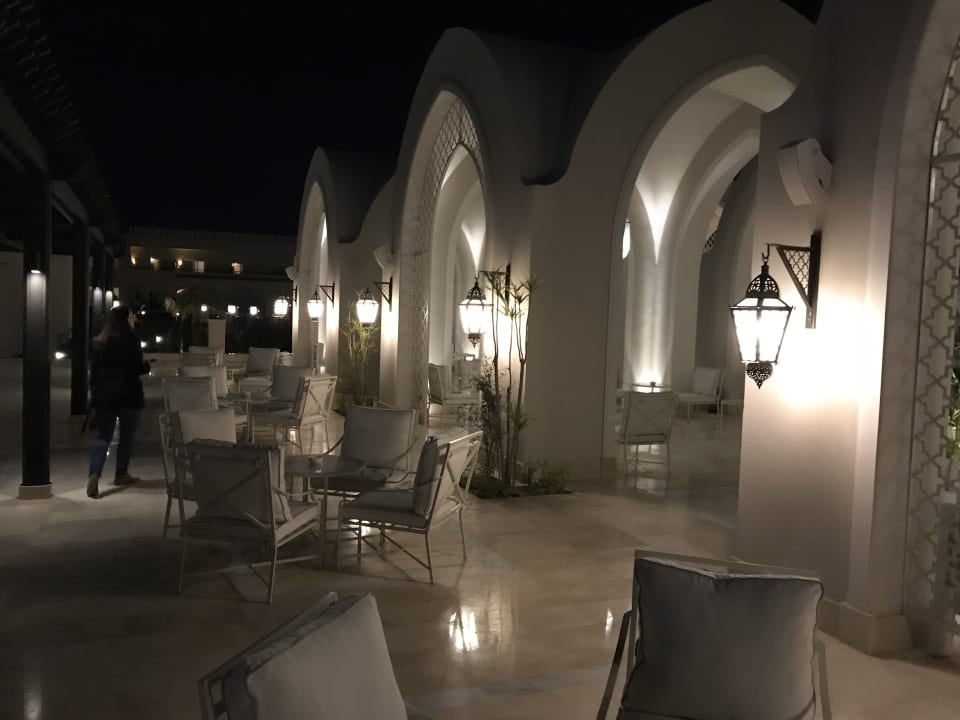 Außenansicht Steigenberger Alcazar