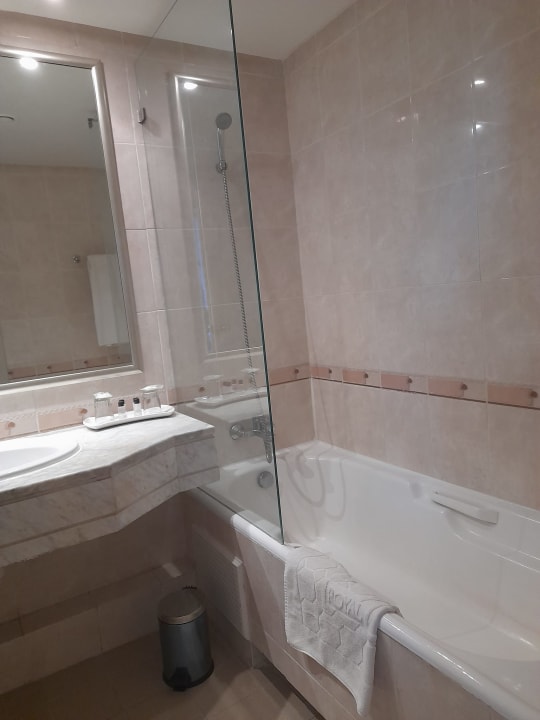 Zimmer Hotel Royal Nozha