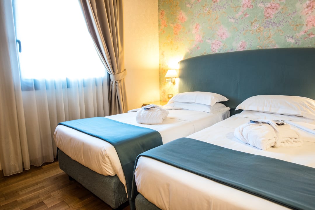Zimmer Hotel Touring