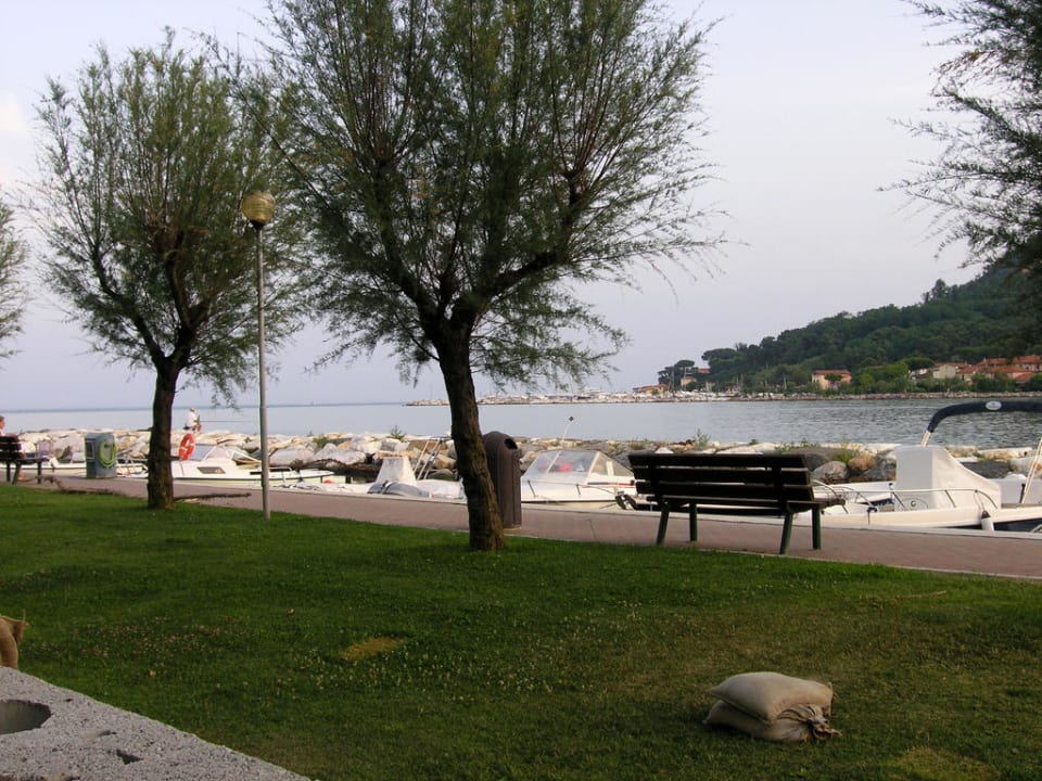 Blick vom Hotel zum Meer Hotel Stella Del Magra