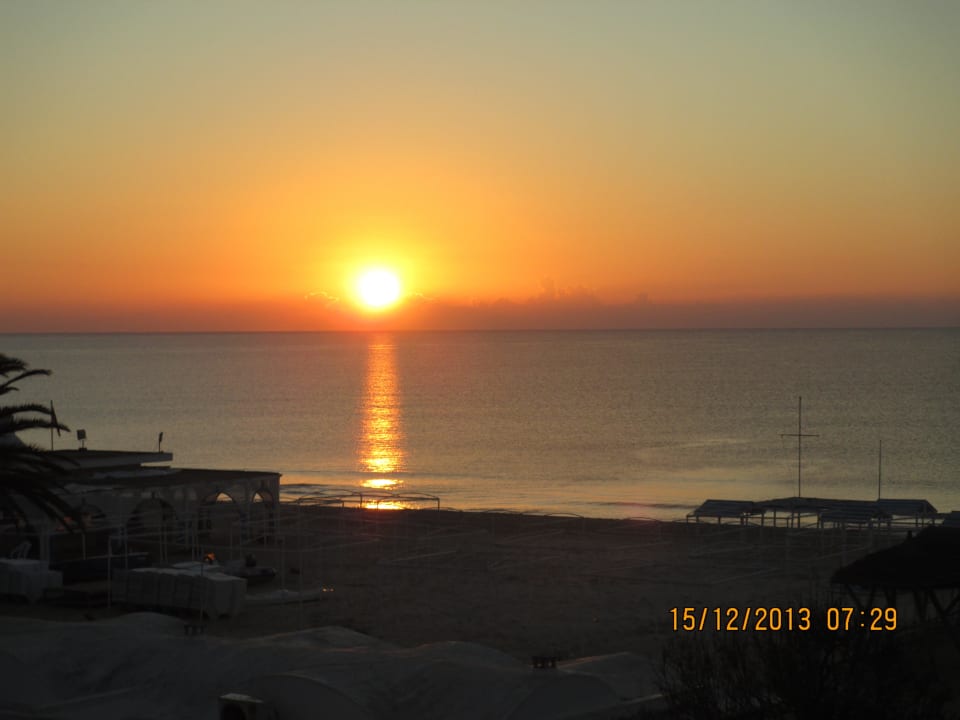 Toller Sonnenaufgang (vom Balkon) The Orangers Beach Resort and Bungalows