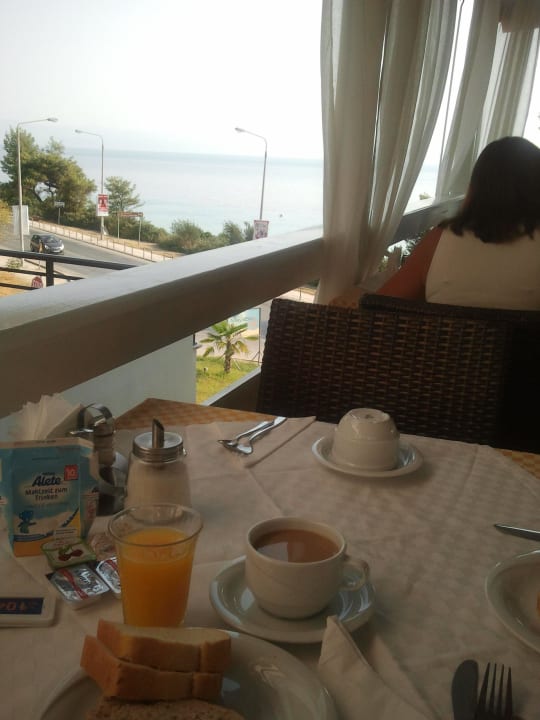 Ausblick vom Frühstückstisch Hotel Maya Bay