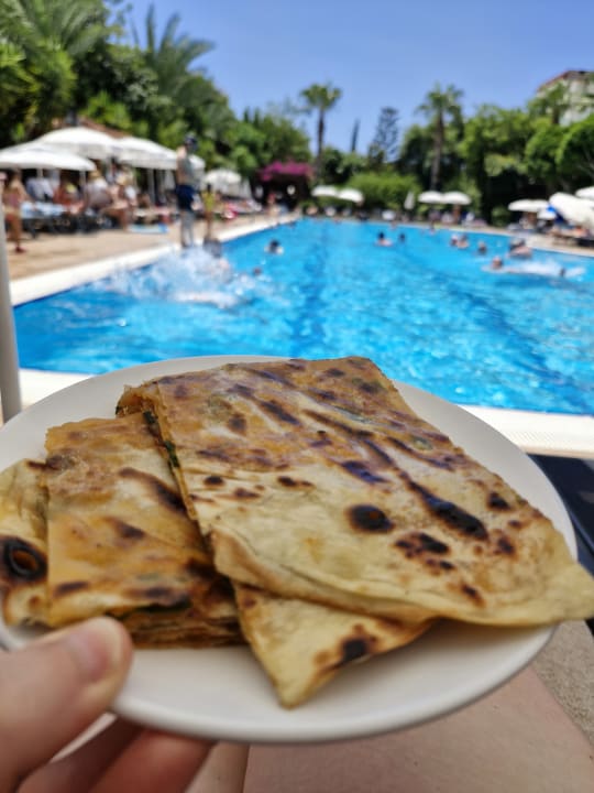 Gastro Telatiye Resort