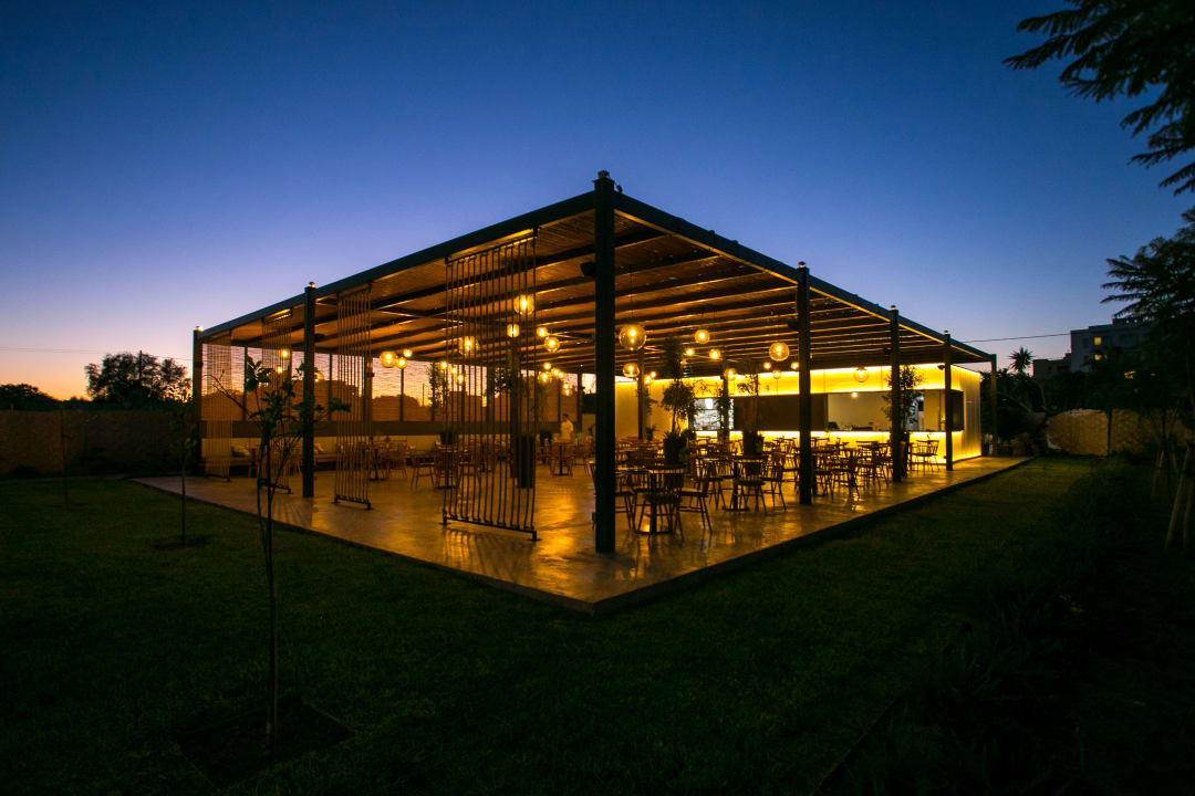 Gastro Crystal Springs Beach Hotel