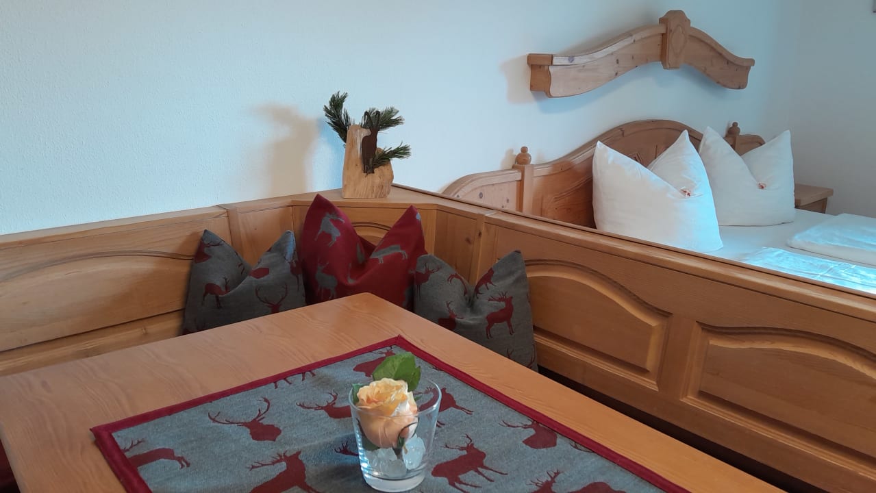 Zimmer Ferienwohnung Uschi - Gästehaus Becher