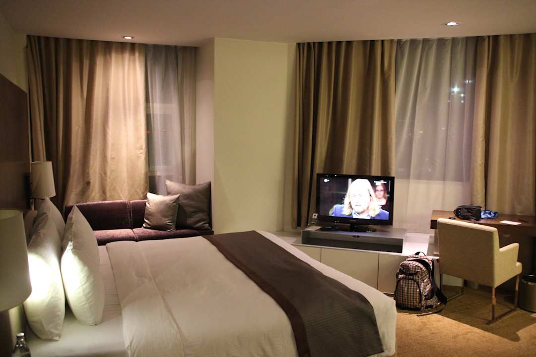Eines von 2 Schlafzimmern: King-Size-Bed JC Kevin Sathorn Bangkok Hotel