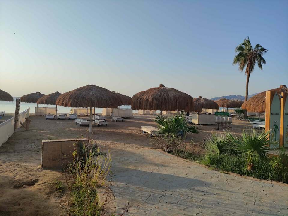 Strand Eagles Paradise Abu Soma