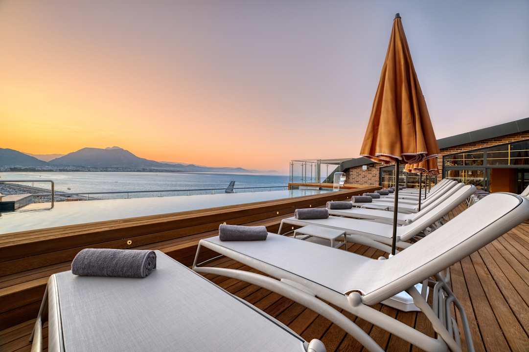 Pool Numa Port Hotel