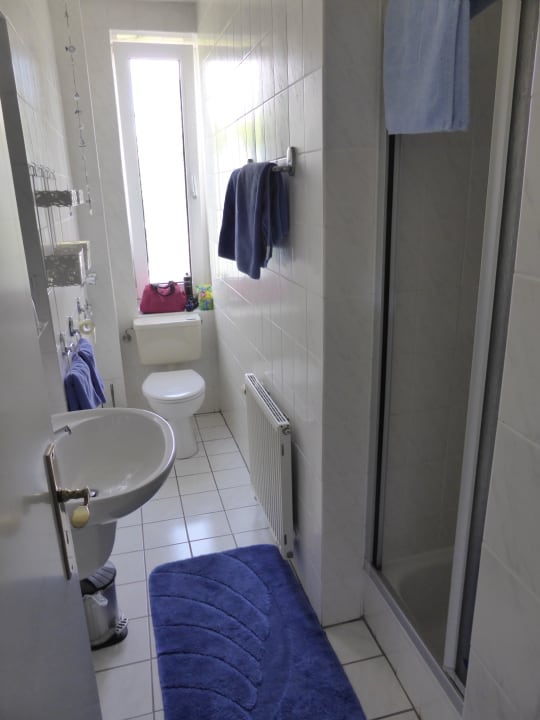 Bad Hotel zum Knurrhahn