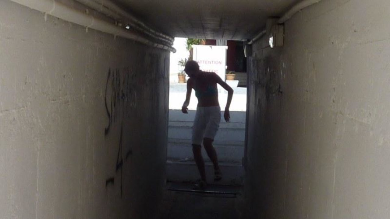 Bisschen kleiner Durchgang Grand Hotel Holiday Resort