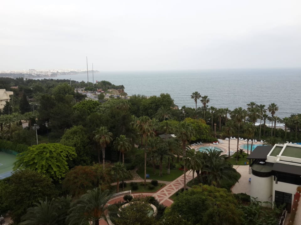 Шикарный вид с балкона номера Hotel Özkaymak Falez