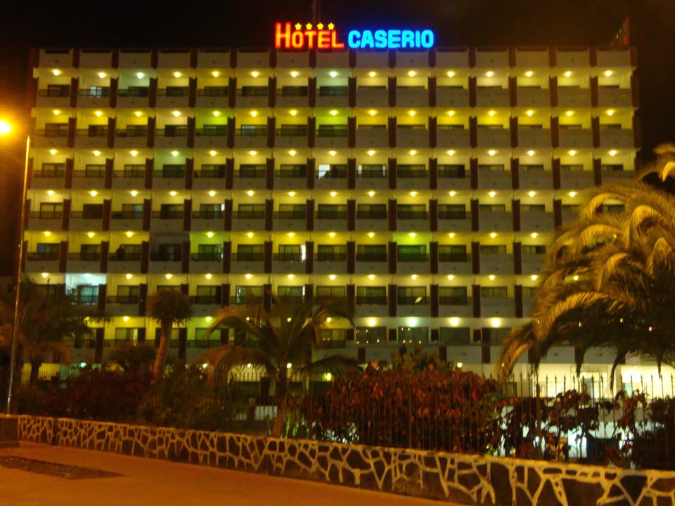 Hotel Caserio bei Nacht Hotel Caserio