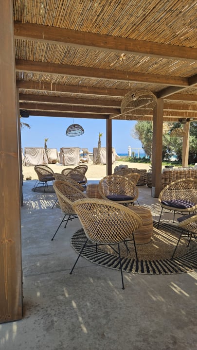 Strand Sentido Amounda Bay