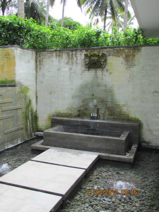 Außendusche mit Wanne Kelapa Retreat & Spa