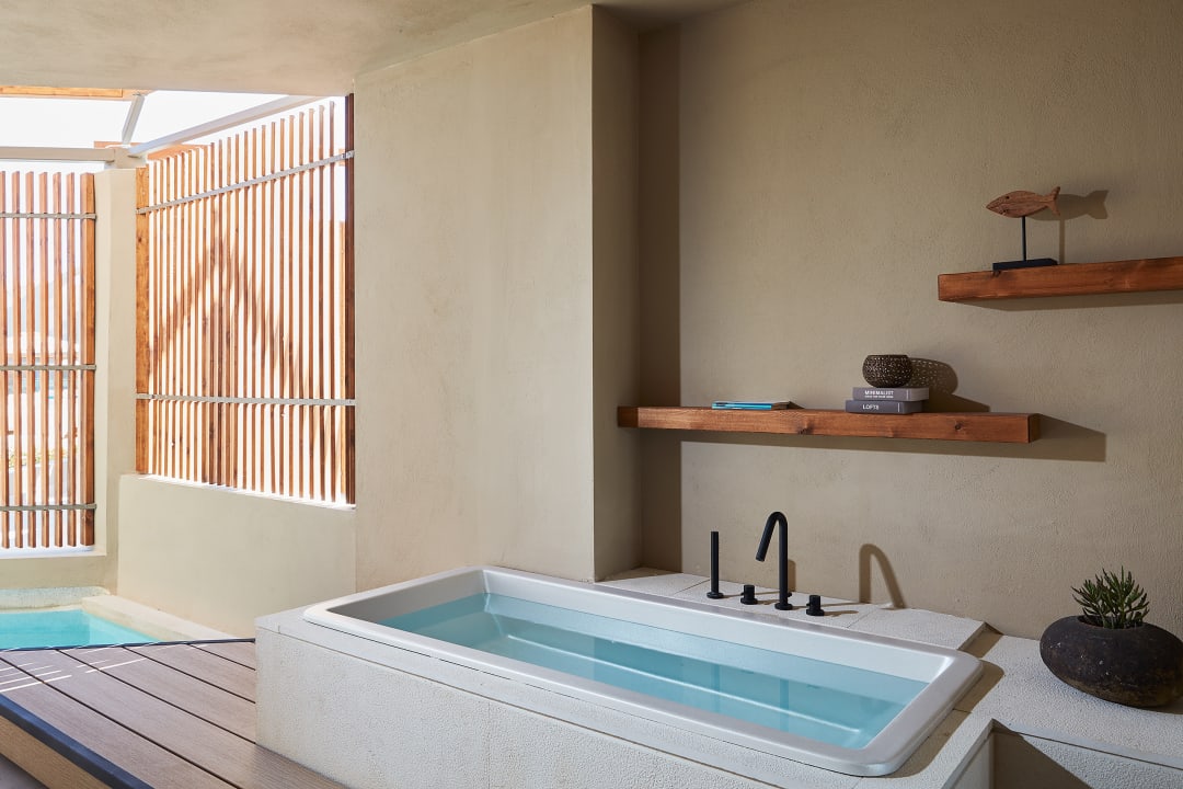 Zimmer Domes Noruz Chania, Autograph Collection