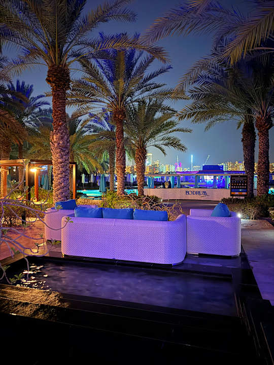 Pool Rixos The Palm Hotel & Suites