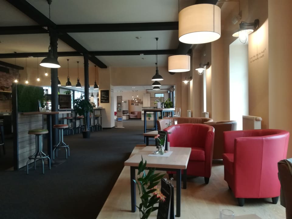 Eine Lobby zum Wohlfühlen JUFA Hotel Fürstenfeld