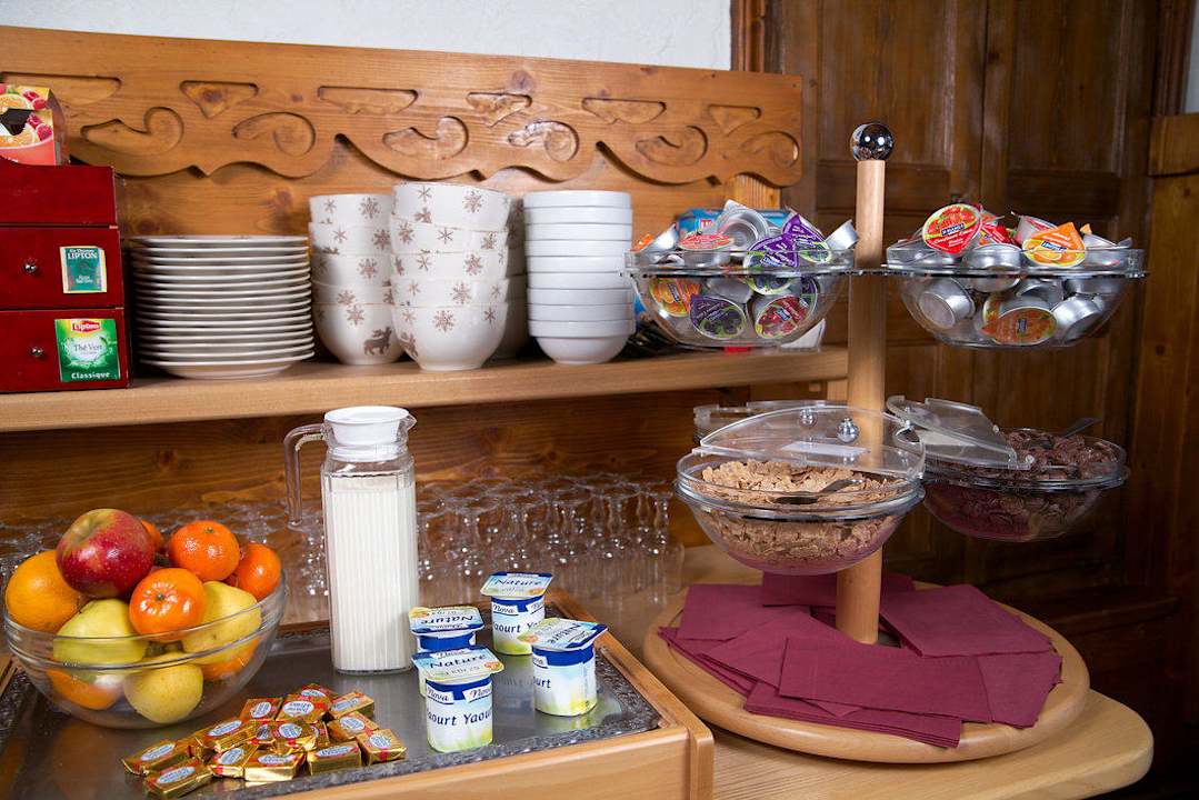 Salle des petit-déjeuners Hotel La Pointe Percée