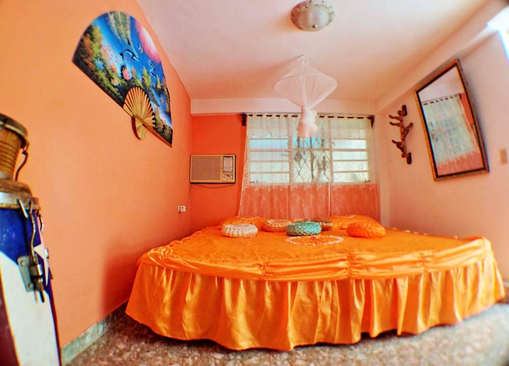 Doppelzimmer Nr. 4 kleines Apartment in Souterrain Ferienhaus Villa MariEnzo