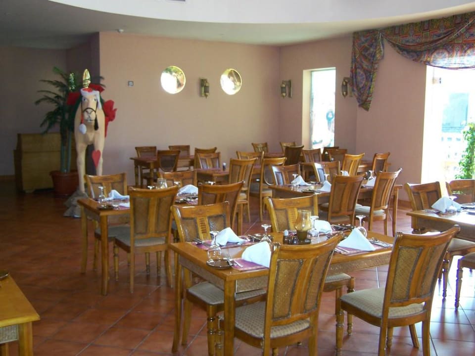 Italiener Titanic Beach Spa & Aqua Park